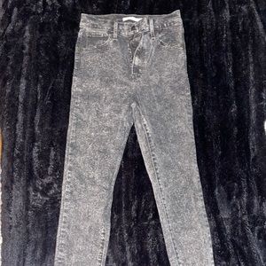 Levi’s skinny jeans, worn once, perfect condition.
